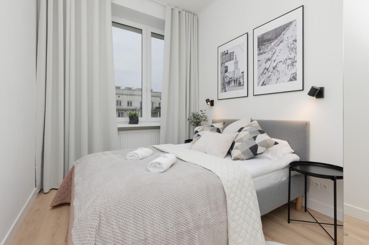 Spacious With Panoramic View Of By Renters * Warschau