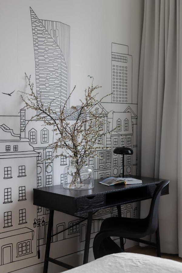 Spacious With Panoramic View Of By Renters Lägenhet